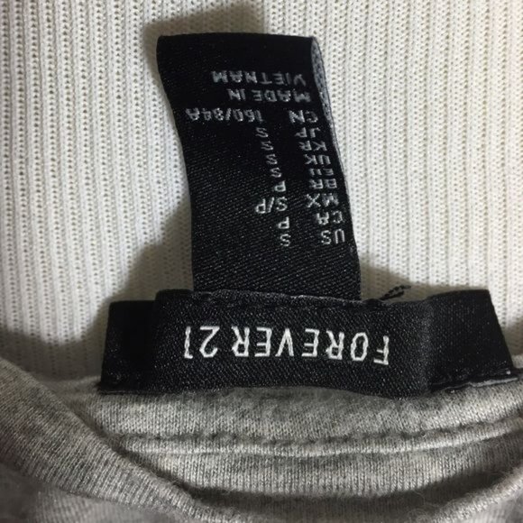 Forever 21 Crochet Trim Gray Cropped Flowy Tee size S - Picture 5 of 5